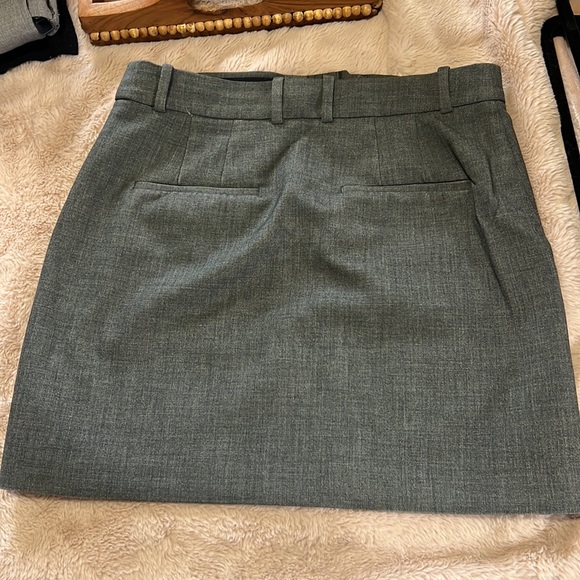 Skirt - Picture 4 of 4